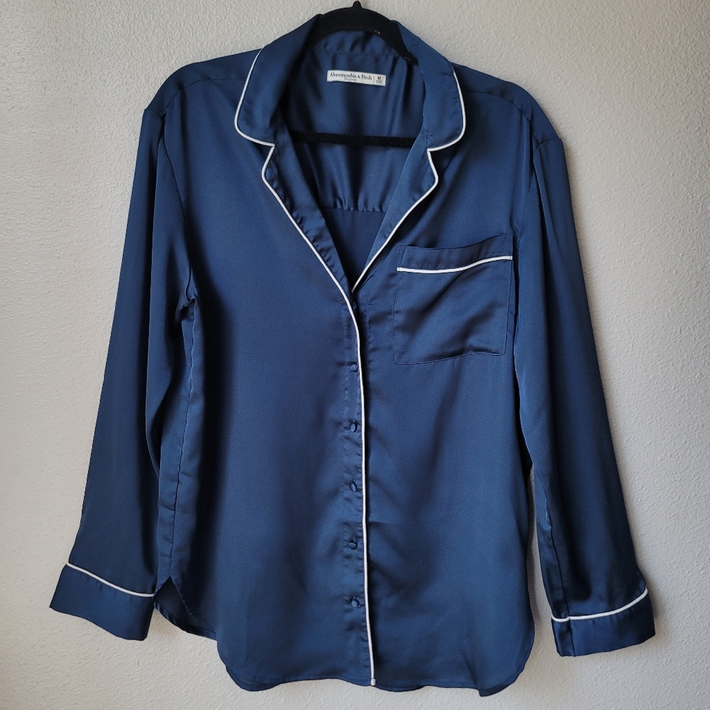 Abercrombie & Fitch Satin Long Sleeve Button Front Pajama Top Medium In Navy